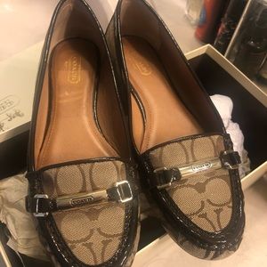 Coach flats